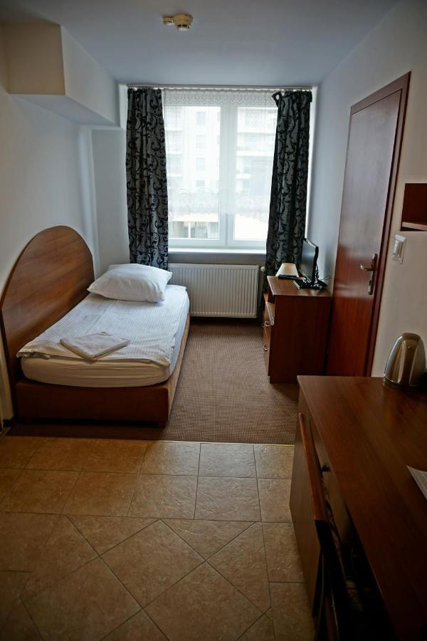 Scsk Brzezno Hostel Gdansk Luaran gambar